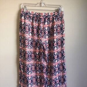 Lucy & Laurel medium cropped stretchy pants